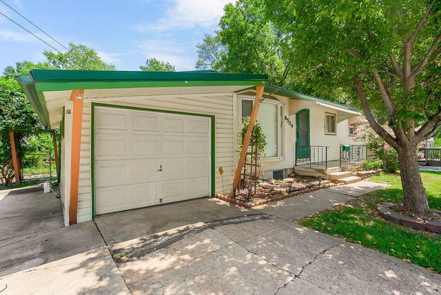 8509 Wornall Road, Kansas City, MO 64114
