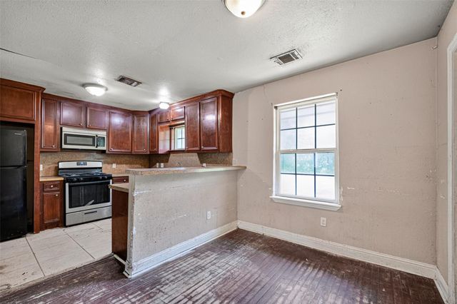 4310 Dacca Drive, Houston, TX 77047