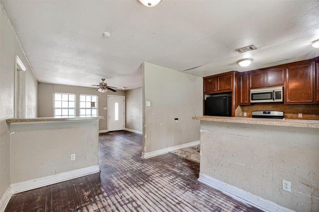 4310 Dacca Drive, Houston, TX 77047