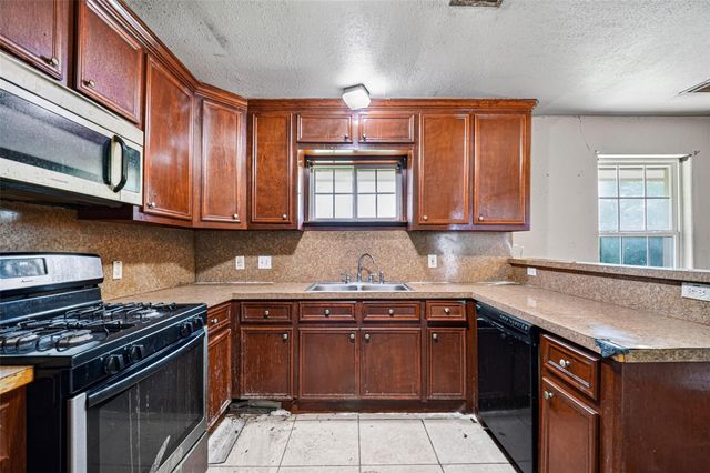 4310 Dacca Drive, Houston, TX 77047