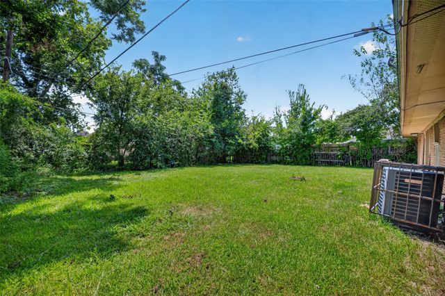 4310 Dacca Drive, Houston, TX 77047