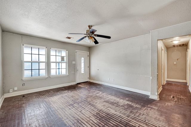 4310 Dacca Drive, Houston, TX 77047