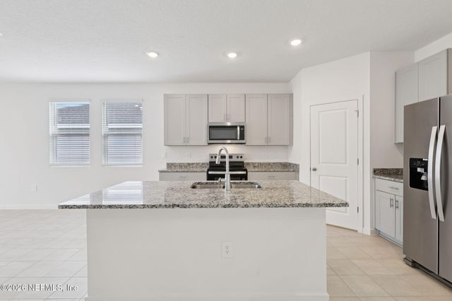 7361 EVERETT FOREST Drive, Jacksonville, FL 32219