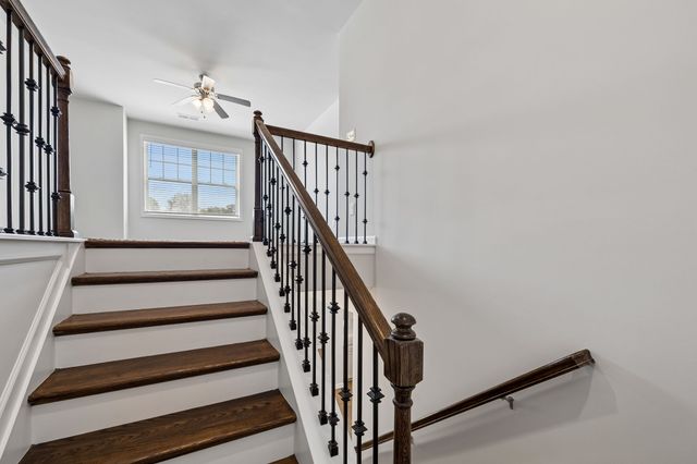 6430 Hickory Bell Dr, Murfreesboro, TN 37128