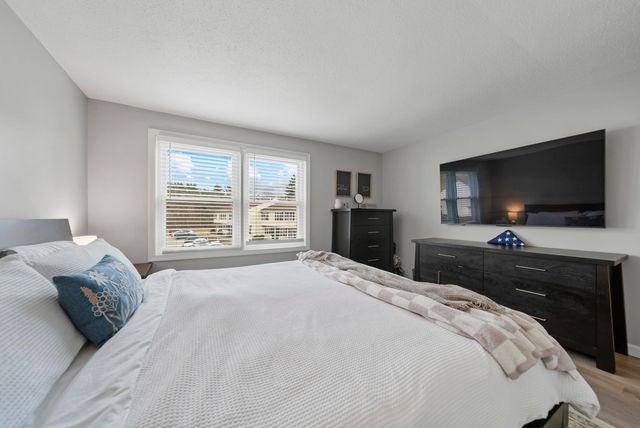 798 Court St Apt G, Keene, NH 03431