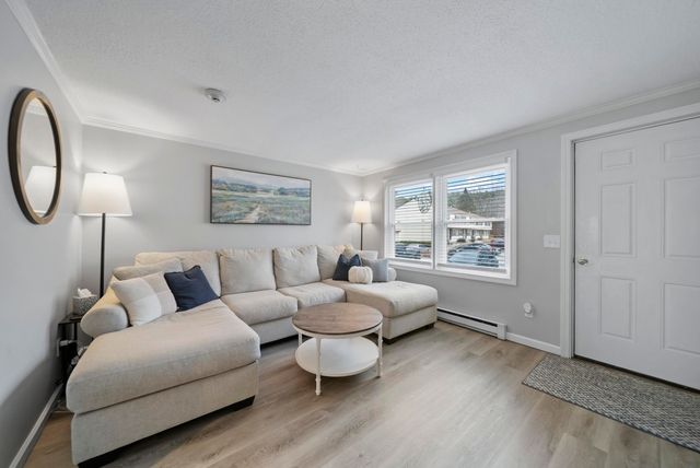 798 Court St Apt G, Keene, NH 03431