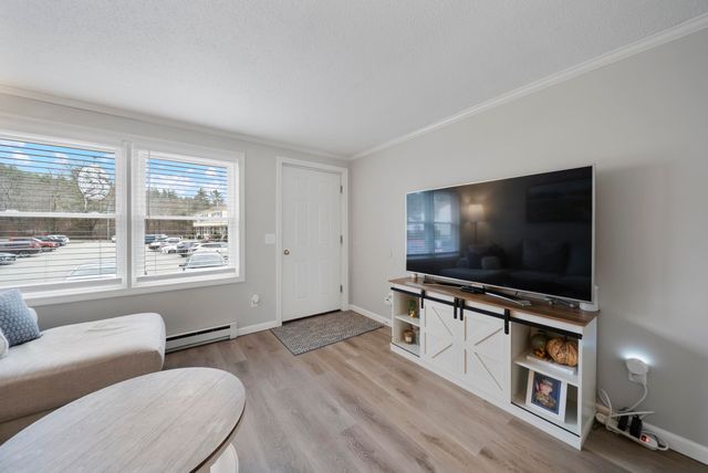 798 Court St Apt G, Keene, NH 03431