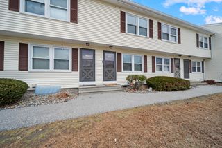 798 Court St Apt G, Keene, NH 03431