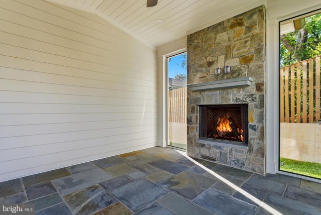 7705 HOLIDAY TER, Bethesda, MD 20817