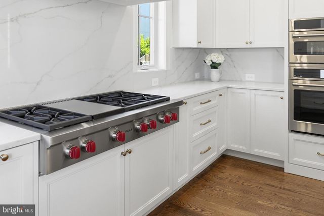 7705 HOLIDAY TER, Bethesda, MD 20817