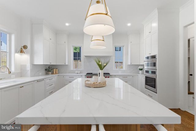 7705 HOLIDAY TER, Bethesda, MD 20817