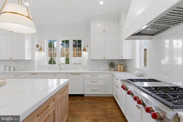 7705 HOLIDAY TER, Bethesda, MD 20817
