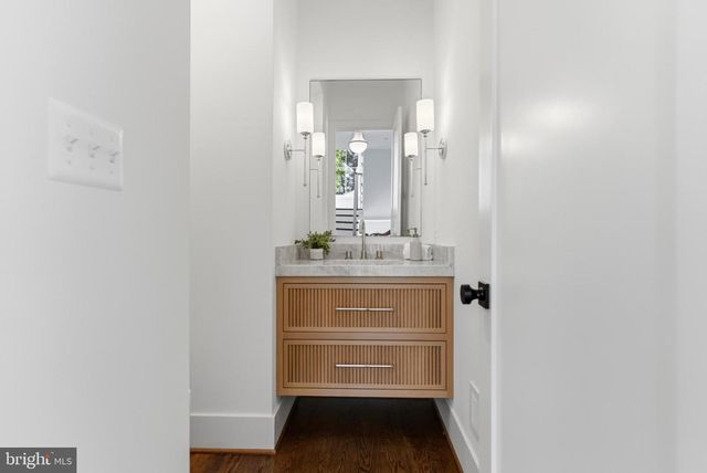 7705 HOLIDAY TER, Bethesda, MD 20817