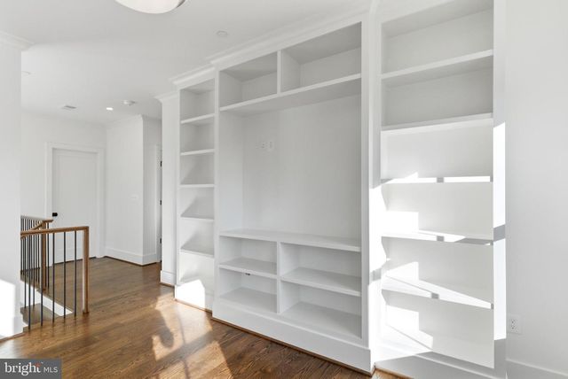 7705 HOLIDAY TER, Bethesda, MD 20817