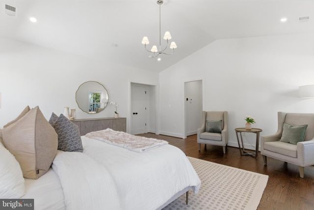 7705 HOLIDAY TER, Bethesda, MD 20817