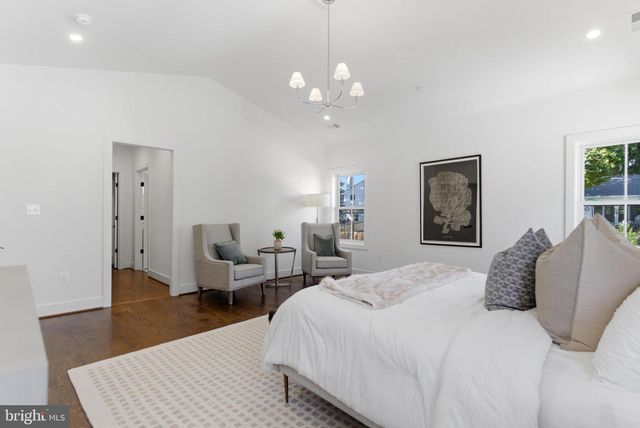 7705 HOLIDAY TER, Bethesda, MD 20817