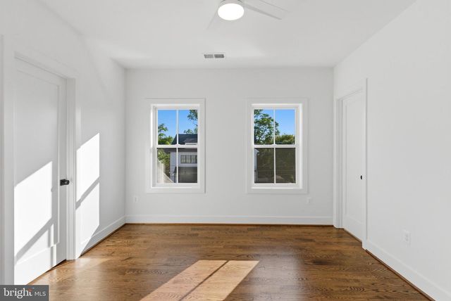 7705 HOLIDAY TER, Bethesda, MD 20817