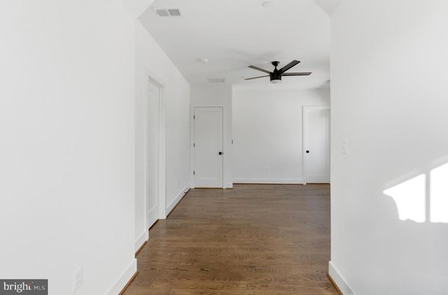 7705 HOLIDAY TER, Bethesda, MD 20817