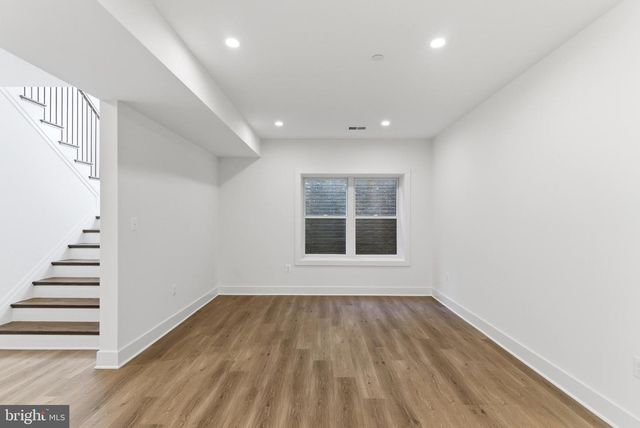 7705 HOLIDAY TER, Bethesda, MD 20817