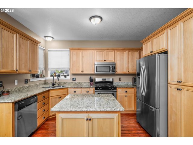 5510 TRIBUTE Way, Eugene, OR 97401