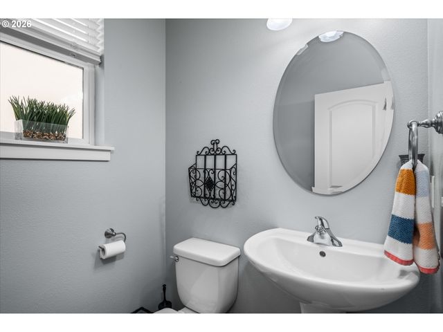 5510 TRIBUTE Way, Eugene, OR 97401