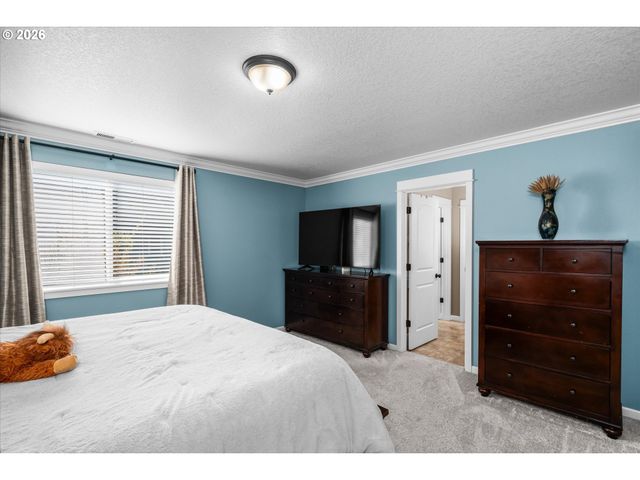 5510 TRIBUTE Way, Eugene, OR 97401