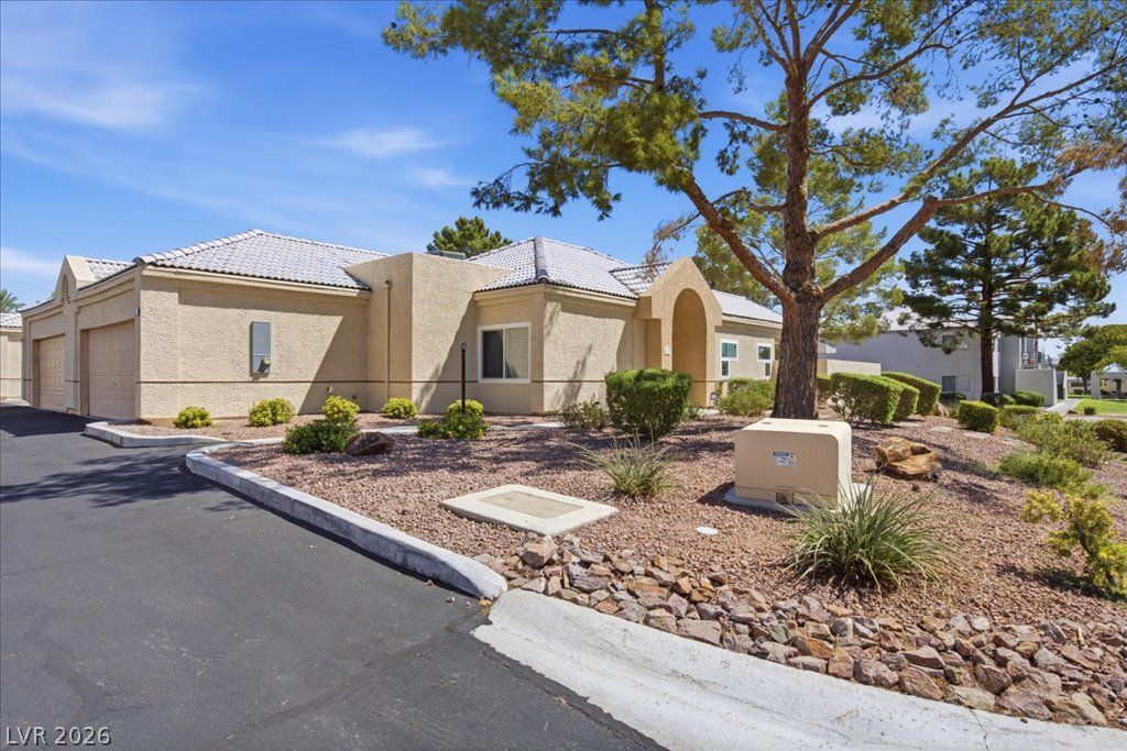 428 Wonderstone Drive 0, Las Vegas, NV 89107 — photo 2