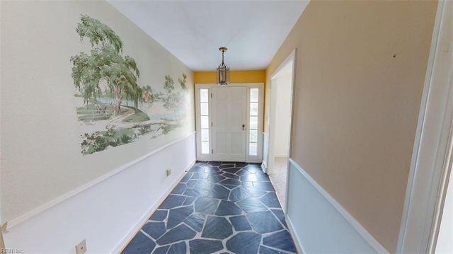 205 Meadowfield RD, Yorktown, VA 23692
