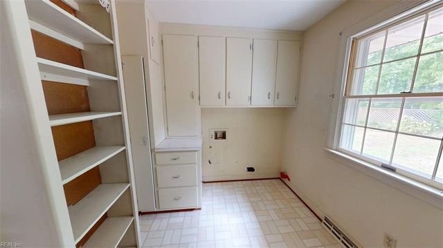 205 Meadowfield RD, Yorktown, VA 23692