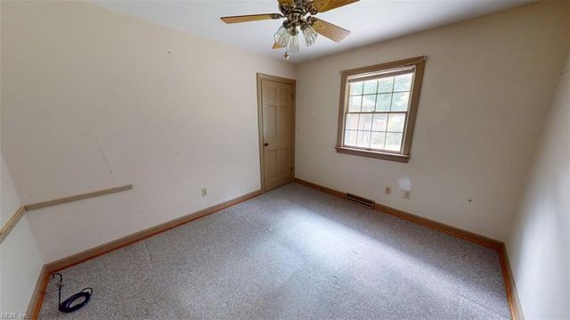 205 Meadowfield RD, Yorktown, VA 23692