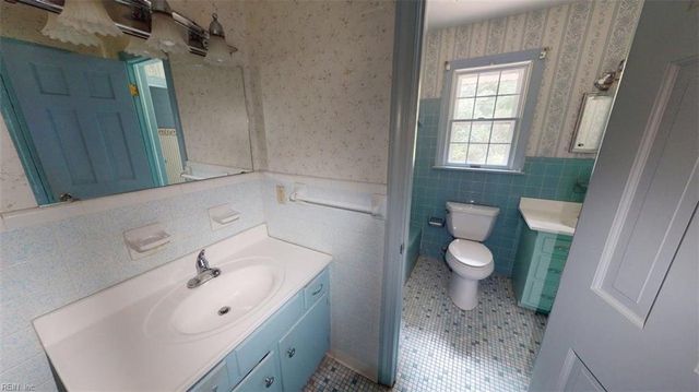 205 Meadowfield RD, Yorktown, VA 23692
