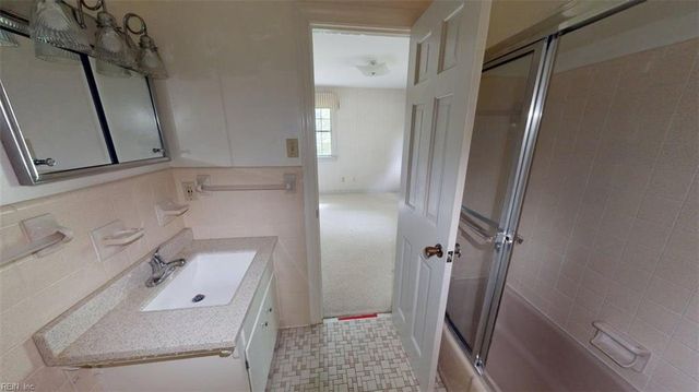 205 Meadowfield RD, Yorktown, VA 23692