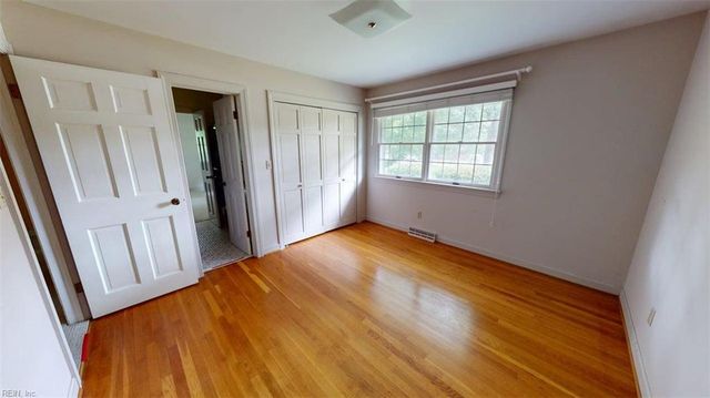 205 Meadowfield RD, Yorktown, VA 23692