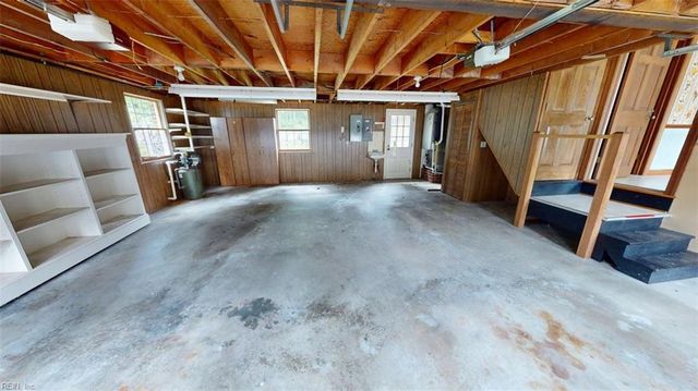 205 Meadowfield RD, Yorktown, VA 23692