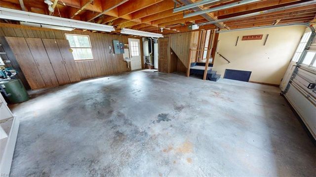 205 Meadowfield RD, Yorktown, VA 23692