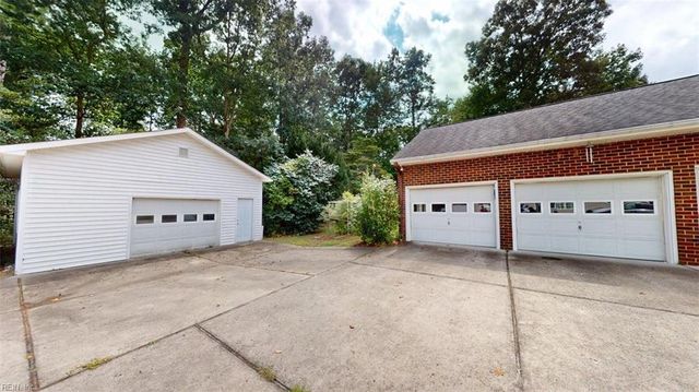 205 Meadowfield RD, Yorktown, VA 23692
