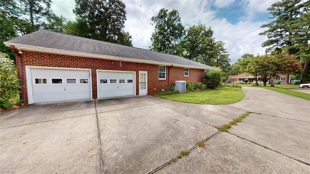 205 Meadowfield RD, Yorktown, VA 23692
