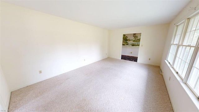 205 Meadowfield RD, Yorktown, VA 23692
