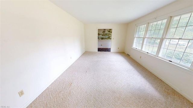 205 Meadowfield RD, Yorktown, VA 23692