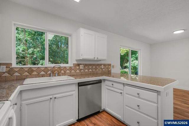 3268 Indian Wells Lp S, Salem, OR 97302