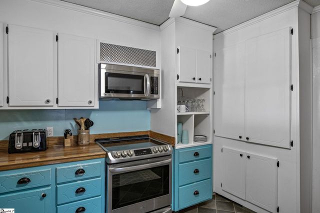 308 N Main Street, Travelers Rest, SC 29690