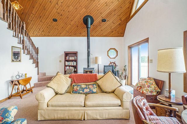 10139 Lucas Road, Three Rivers, MI 49093