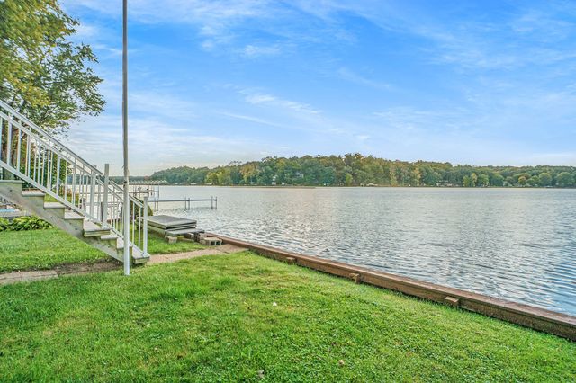 10139 Lucas Road, Three Rivers, MI 49093