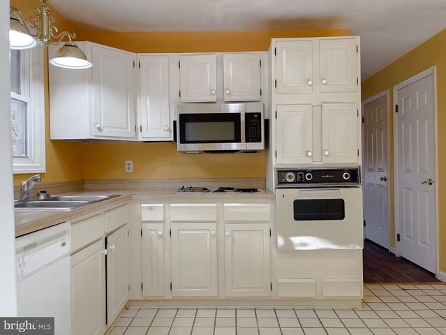 1270 HOLLYBERRY CT, Huntingtown, MD 20639