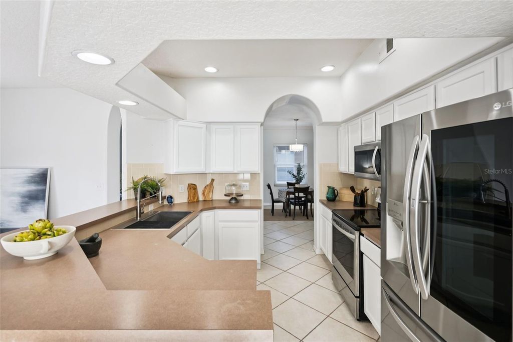 Image 3 of property listing at 14723 YORKSHIRE RUN DRIVE, Orlando, FL 32828