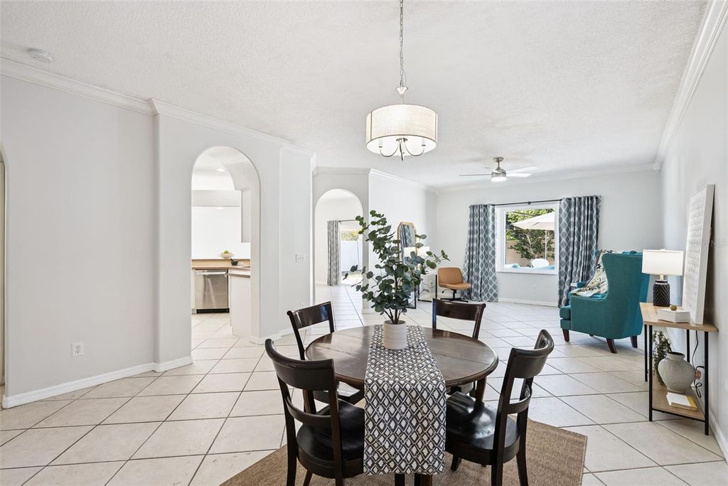 Image 5 of property listing at 14723 YORKSHIRE RUN DRIVE, Orlando, FL 32828