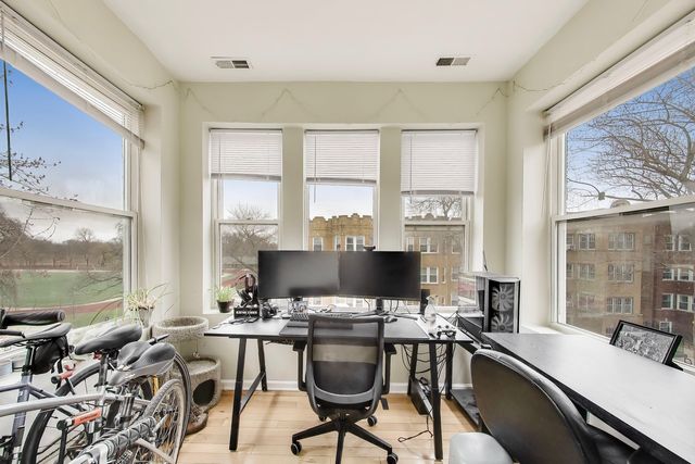 3105 W Argyle Street 3, Chicago, IL 60625