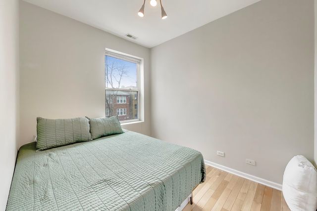 3105 W Argyle Street 3, Chicago, IL 60625