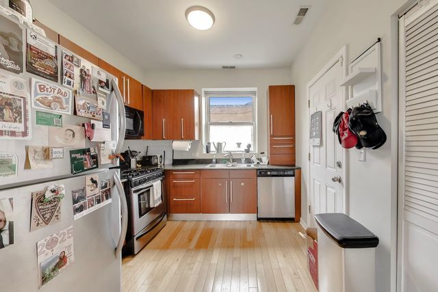 3105 W Argyle Street 3, Chicago, IL 60625