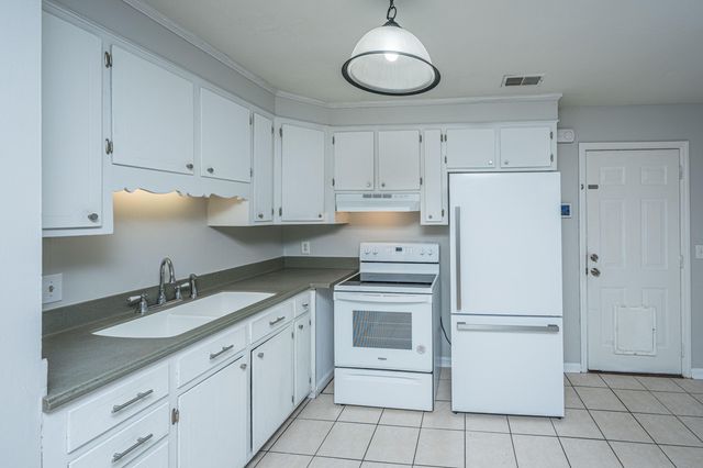 302 Elliott Drive, Ladson, SC 29456